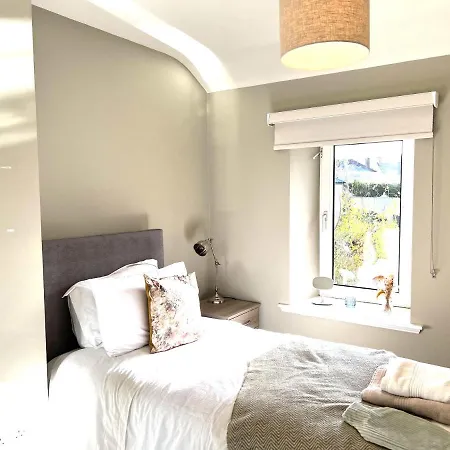 Villa Charming Cosy 4-Bed House In Killarney Extérieur photo