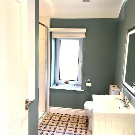 Villa Charming Cosy 4-Bed House In Killarney Extérieur photo