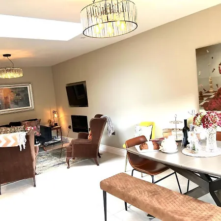 Villa Charming Cosy 4-Bed House In Killarney Extérieur photo